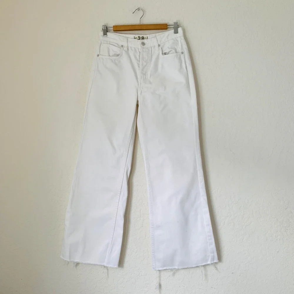 Free People Jeans High Rise Straight Flare 28 White Button Fly Raw Hem Coastal